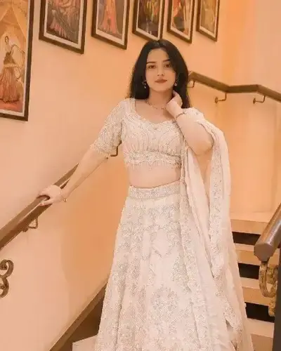 Escort Mawsynram
